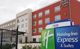 Holiday Inn Express & Suites - Houston Iah - Beltway 8 By Ihg
